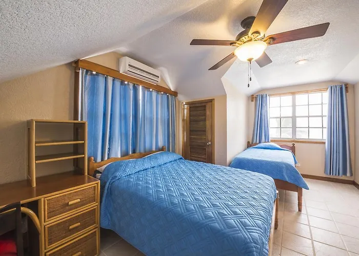 Casa Brisa Guest House